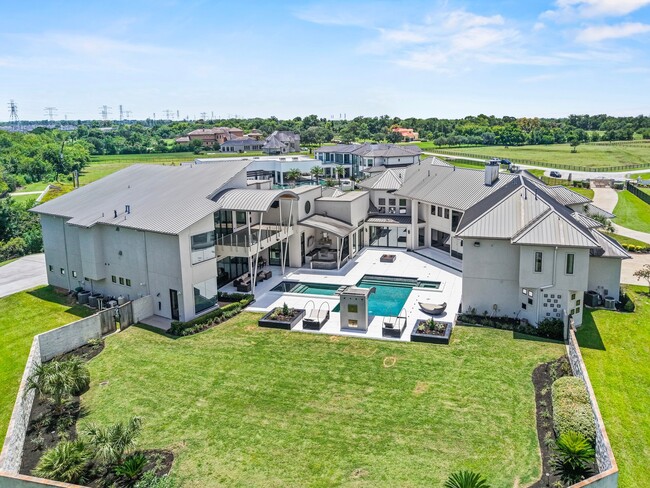 Building Photo - 4043 Maranatha Dr