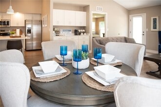 Building Photo - 594 Championship Dr