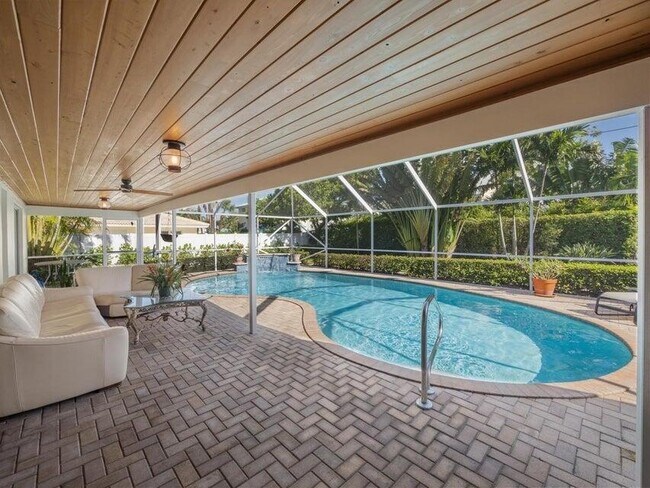 Building Photo - 1050 Gulfstream Way