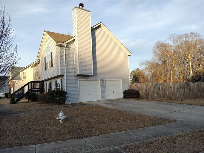Building Photo - 6324 Lakeview Ct