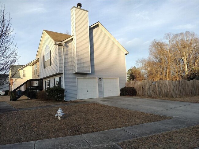 Foto del edificio - 6324 Lakeview Ct