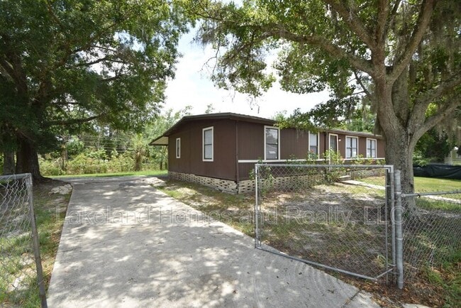 Foto del edificio - 2416 Kyle St
