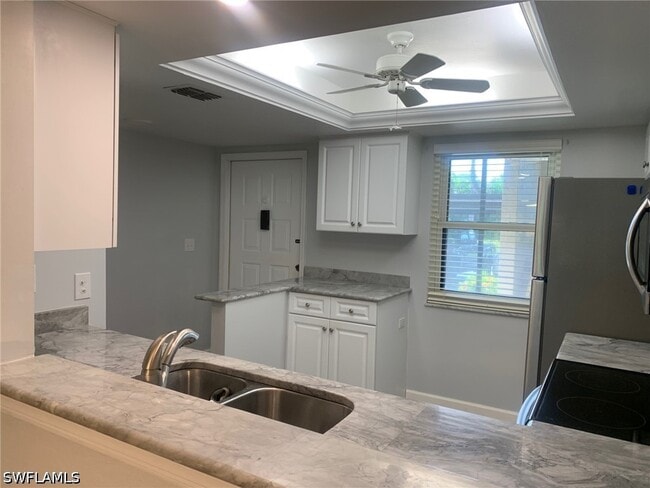 Building Photo - 8715 Charter Club Cir