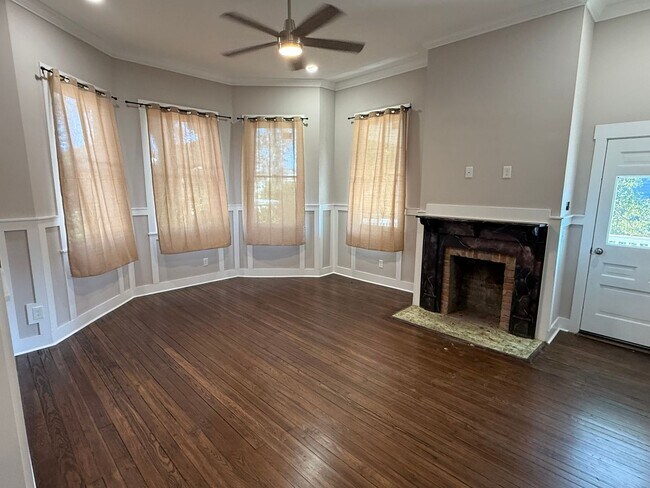 Foto del edificio - MOVE IN READY