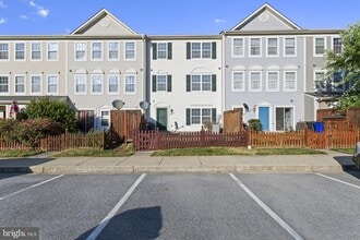 Building Photo - 5089 Stapleton Terrace