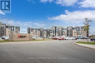 Building Photo - 640 Sauve St