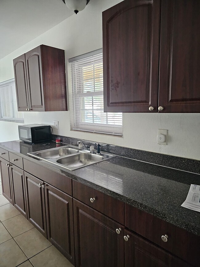 Foto del edificio - 211 Terrace Dr
