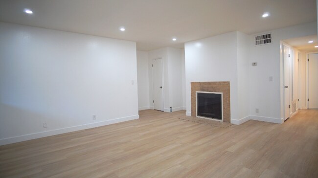 Building Photo - 247 N Capitol Ave