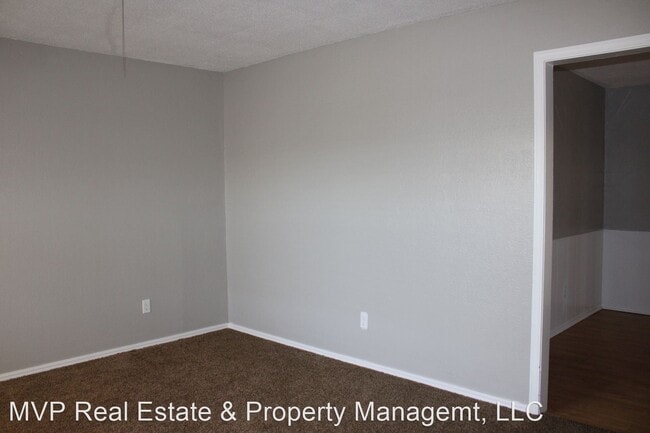 Building Photo - 3 br, 2 bath House - 713 Eagle Dr