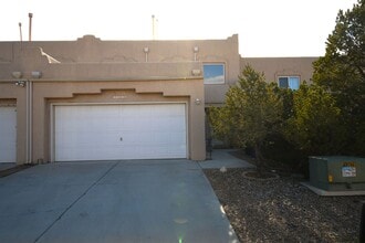 Building Photo - 11216 Campo Del Sol Ave