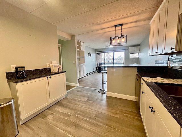 Building Photo - "Charming 1-Bedroom Retreat in Everett – Modern Comfort at 881 Broadway!"