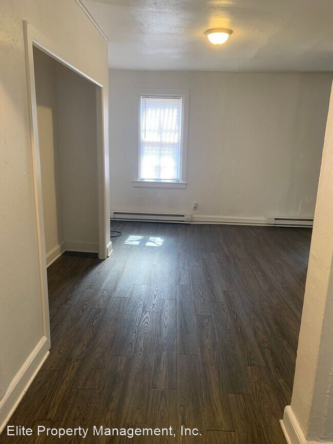 Foto del edificio - 2 br, 1 bath House - 232 E. King St., Apt 2