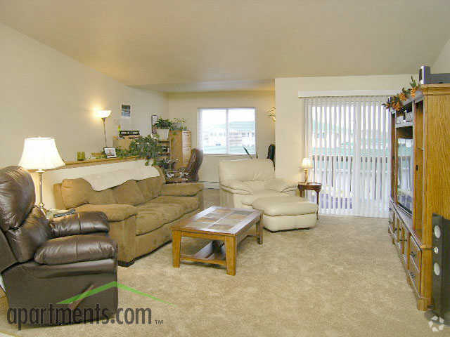 Village Glen & Quail Run Apartment Homes - Apartments in Beaver Dam, WI