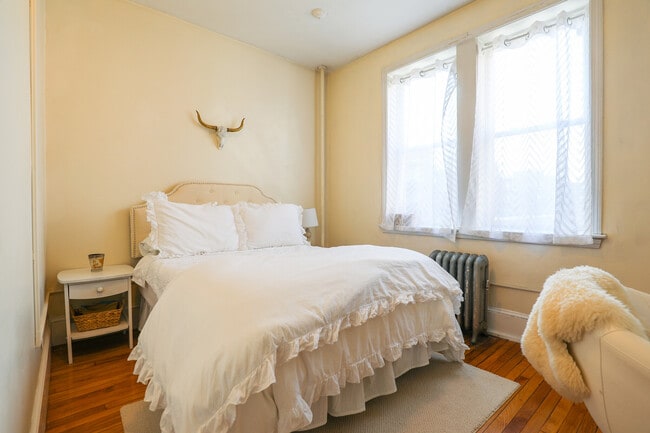 Foto del edificio - 324 St Paul St