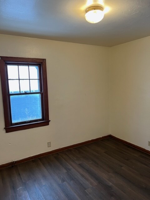 Foto del edificio - 217 W Parker St