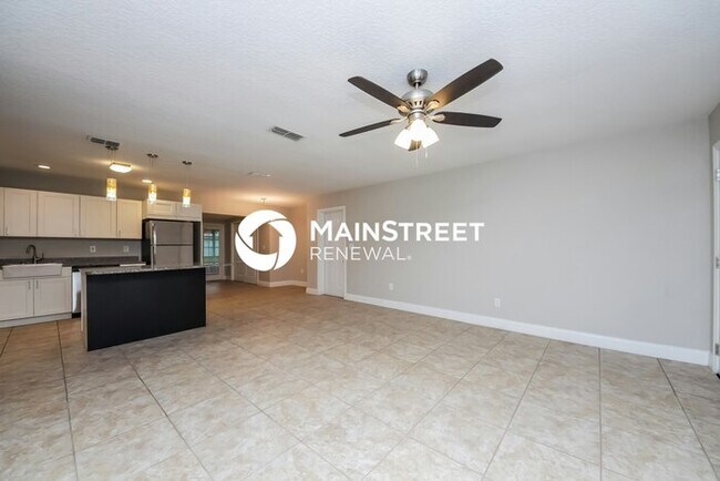 Foto del edificio - 3 Bedroom Pet-Friendly Home in KISSIMMEE, ...