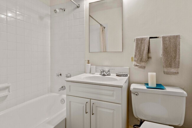 Foto del edificio - 1340 N Lake Shore Dr