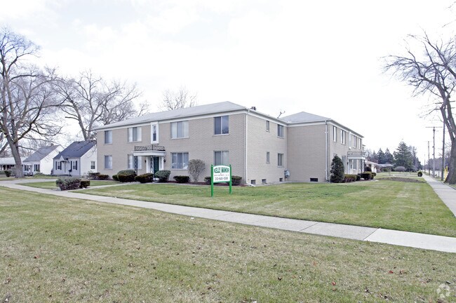 Kelly Manor Apartments Eastpointe Mi Building Photo Kelly Manor