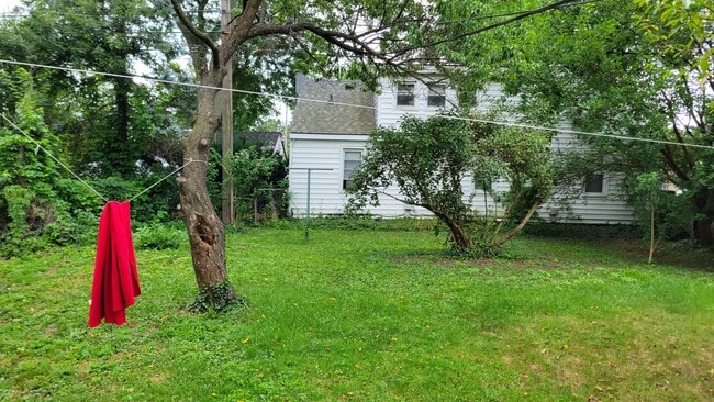 Building Photo - 23265 Annapolis St