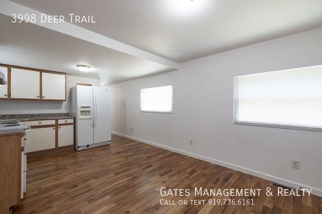 Foto del edificio - 3998 Deer Trail