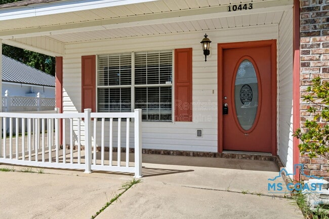 Building Photo - 10443 3rd Ave