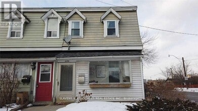 Building Photo - 2398 Gerrard St E