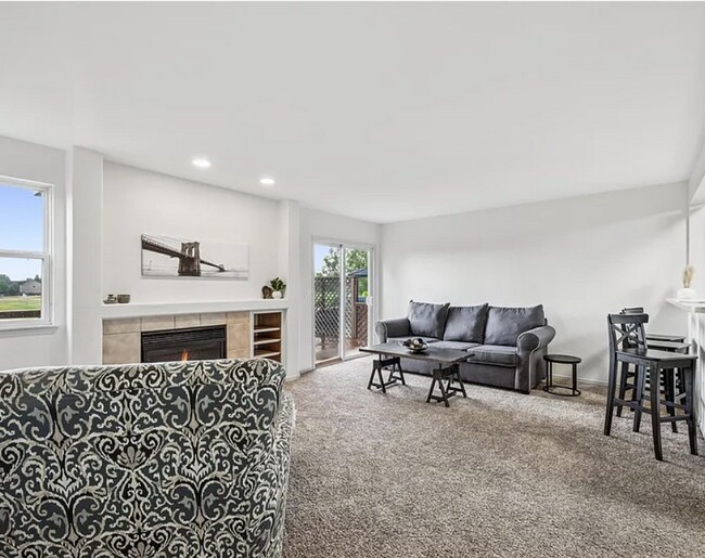 Building Photo - 10570 Echo Ct