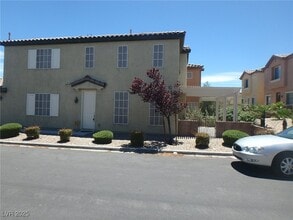 Building Photo - 3627 Water Song Dr