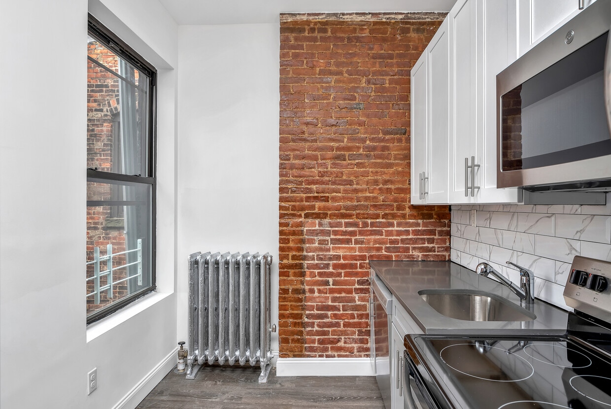 Primary Photo - 533 W 144th St
