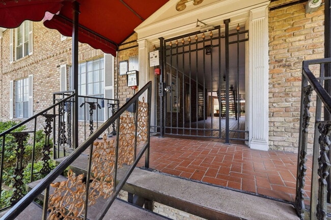 Photo - 2507 Montrose Boulevard Apartment