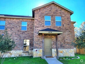 Building Photo - 1934 Timber Oaks Dr