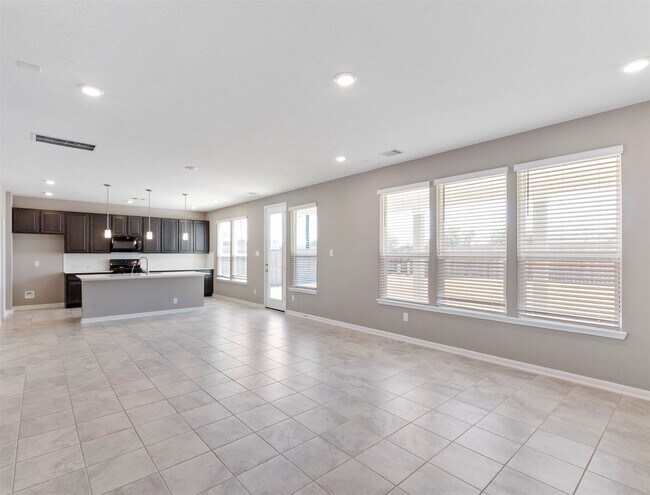 Foto del edificio - 5712 Bluebonnet Ln