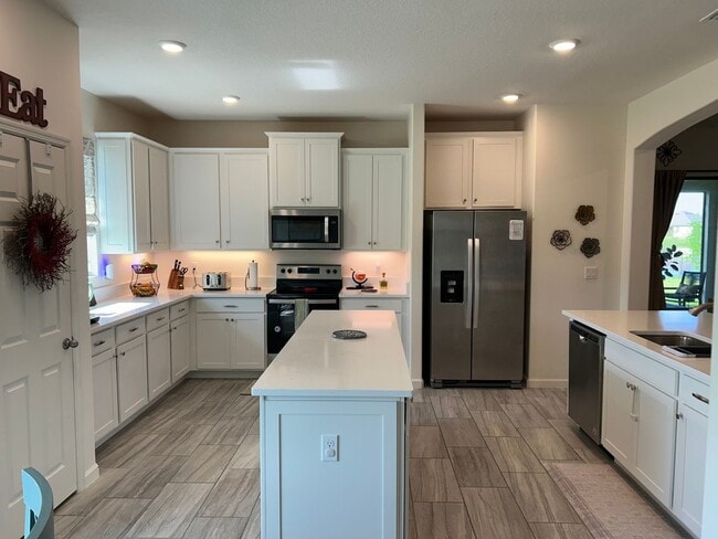 Building Photo - 4 Bedroom Single Family Home in Vero Beach