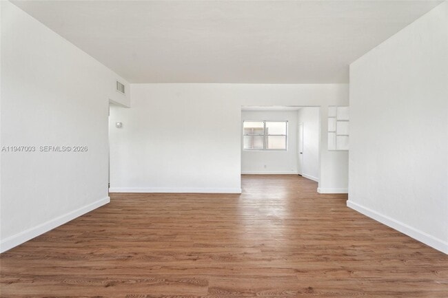 Foto del edificio - 825 85th St