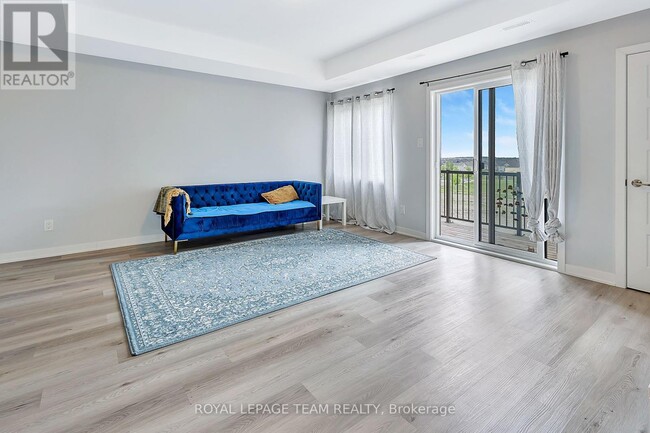 Building Photo - 518 Parnian Private