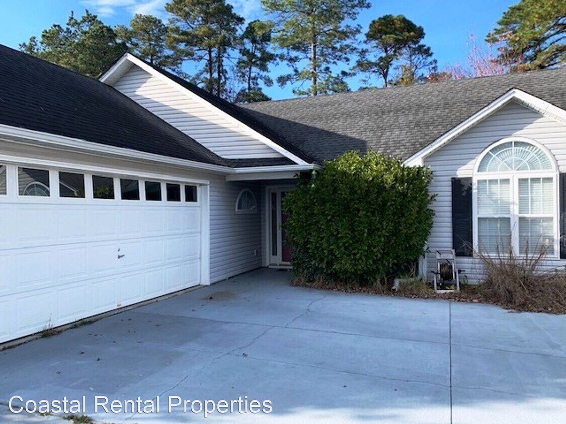 Primary Photo - 3 br, 2 bath House - 516 Lake Park Dr.