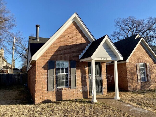 Foto del edificio - 5806 Ashridge Pl