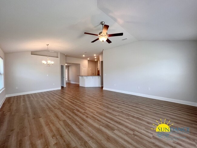 Foto del edificio - Modern 3 Bedroom Home with Community pool!