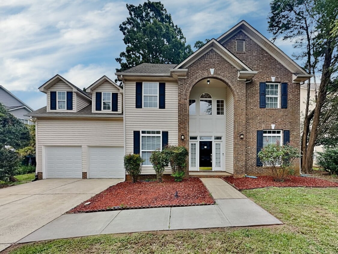 2618 Ashby Woods Dr House Rental in Matthews, NC