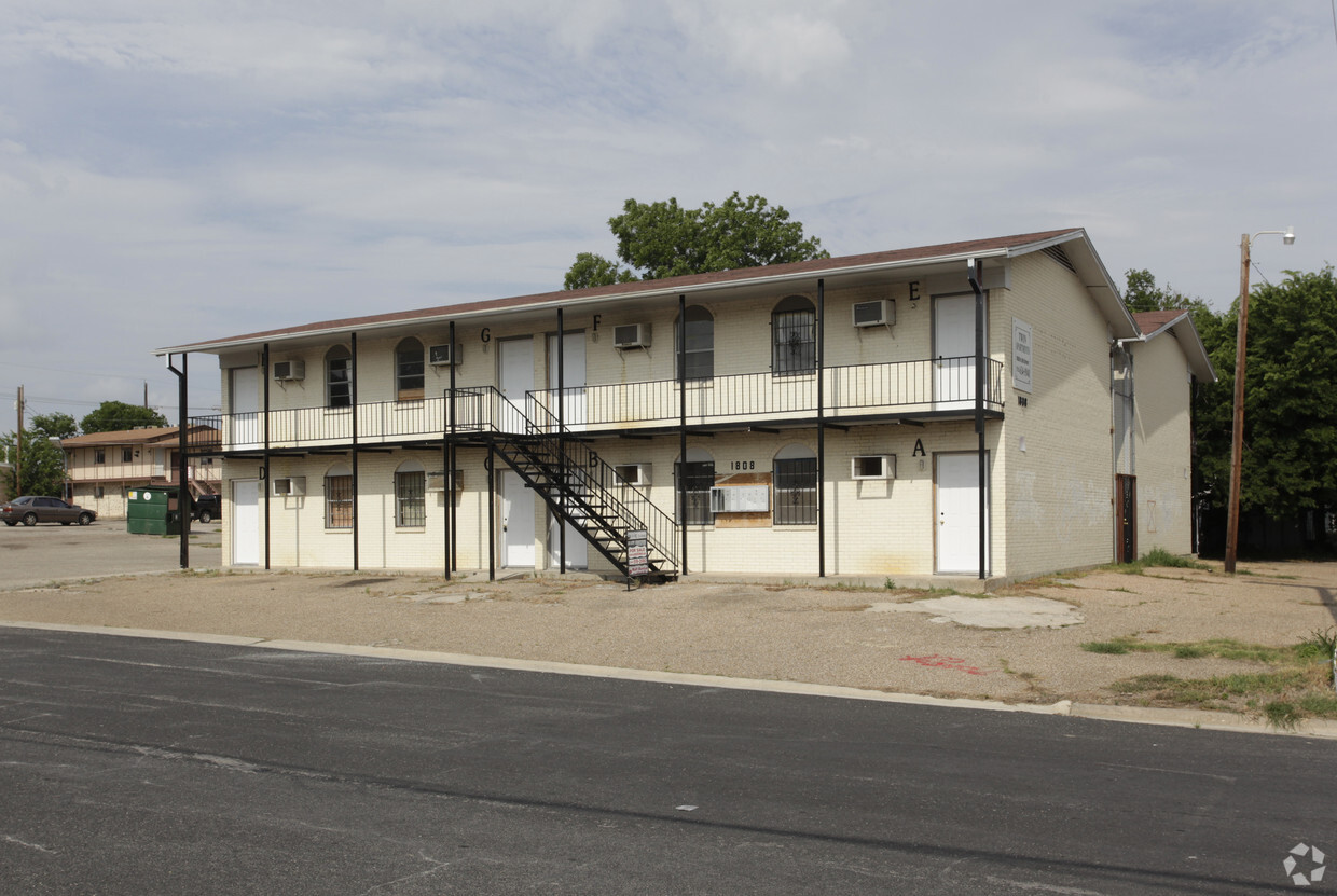 Primary Photo - Twin Apartments