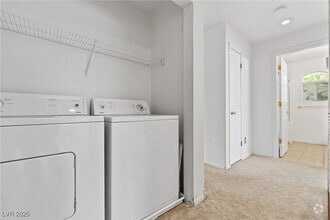 Building Photo - 5415 W Harmon Ave
