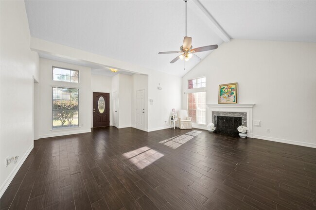 Foto del edificio - 14115 Cascade Falls Dr