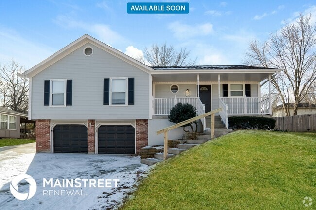 Building Photo - 708 SE Shamrock Ln