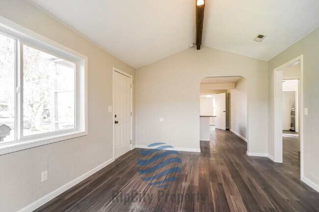 Foto del edificio - 1307 Elm St