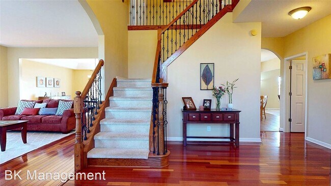 Building Photo - 4 br, 2.5 bath House - 2483 Gala Drive