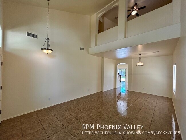 Building Photo - 4 Bed/2.5 Bath 2 Story Tolleson Home *NEW*...