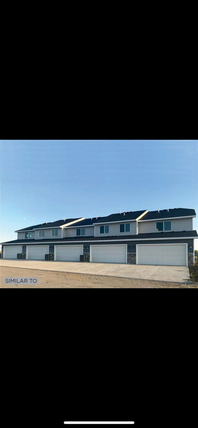 Building Photo - 5701 NE Dawson Ln
