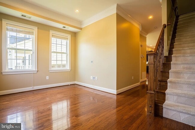 Photo - 19 E Reed Ave (Alexandria, VA) Townhome