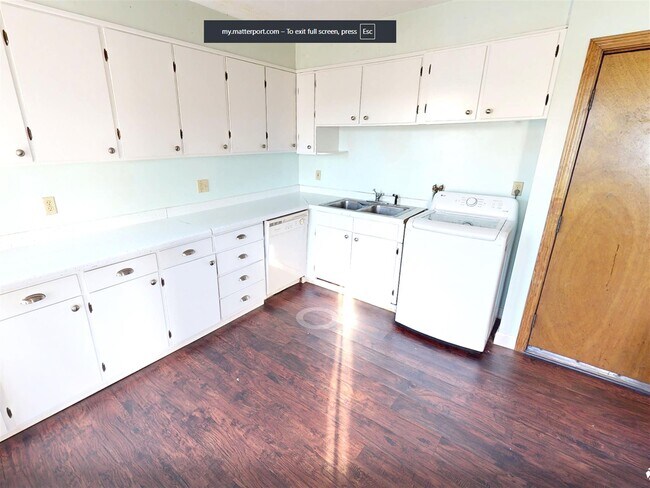 Foto del edificio - 27 Princeton St