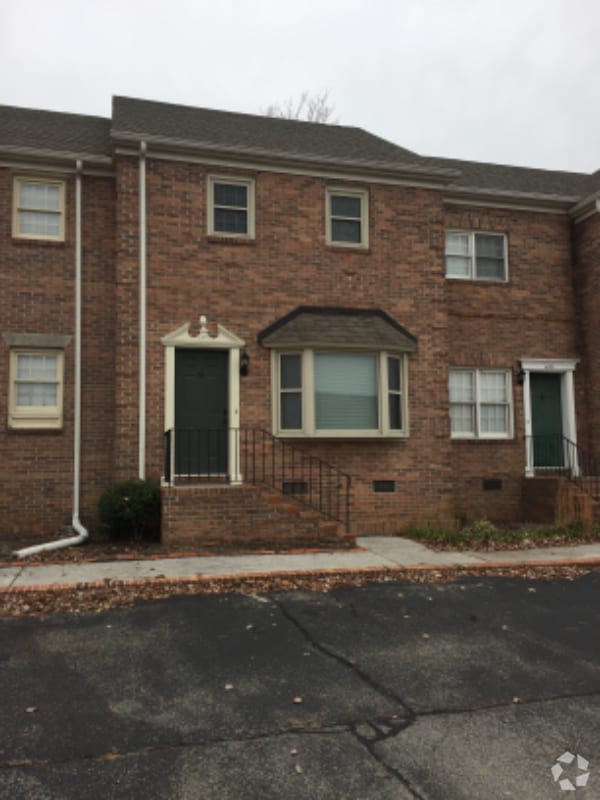 Building Photo - 487 Bramblewood Ln